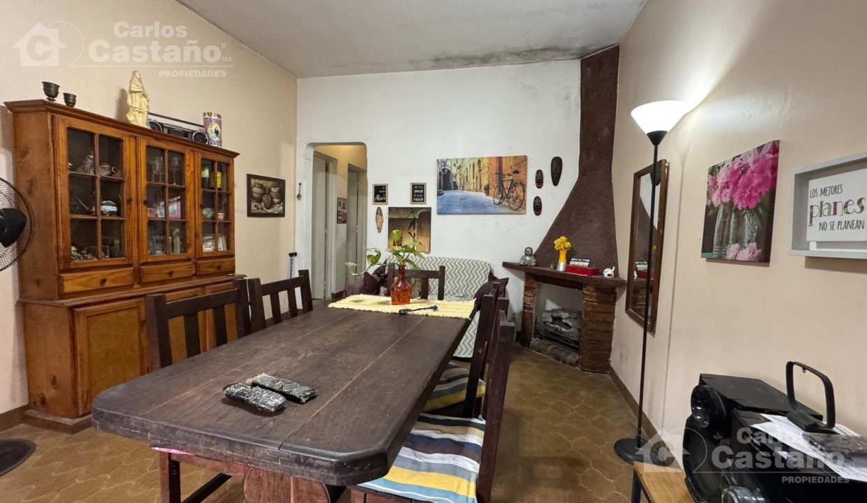 3895182_113992018465794127426030135870339518254047998567286261333444582862689918209234