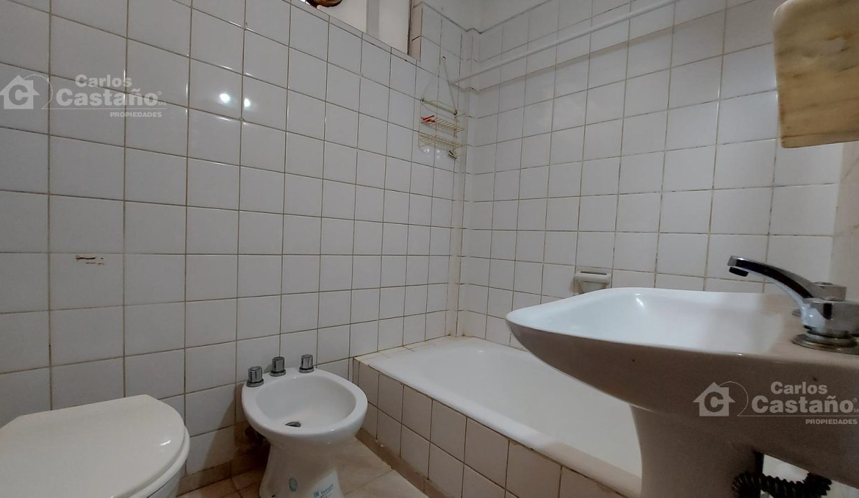 5523744_109801125500172013590166586028675136069095867222603144353558762155717804800969