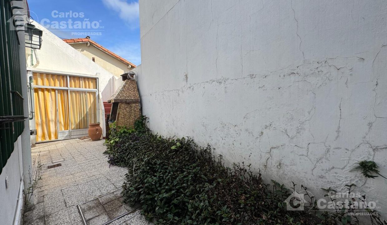 5946800_32093506253421324138677815060994852219352858866915281152742668737921047785125