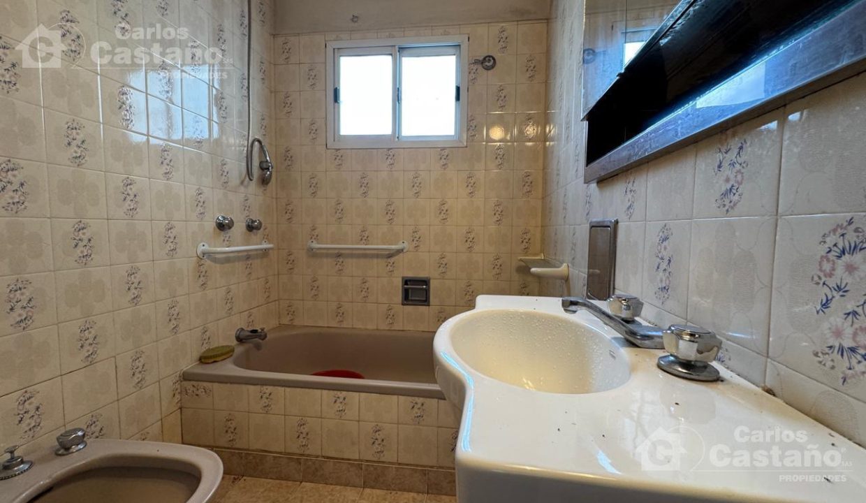 5946800_67581722761701154031671505323083098410406722954311969424794913843928762013549