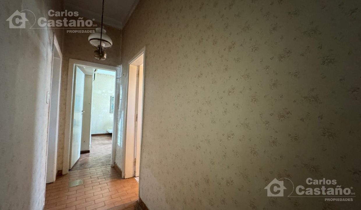 5946800_68768613812158357727326113511183924720588821285535570825663705916555861005107