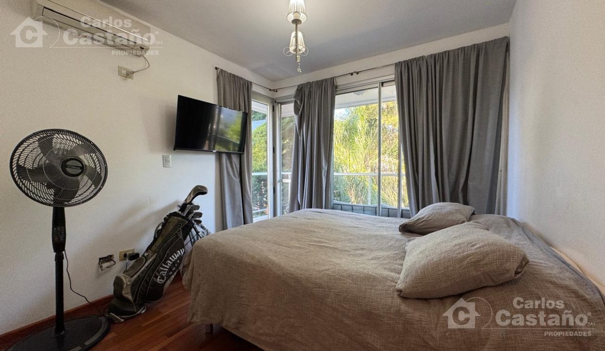 6703377_96452927938983343851322227875313051284679436179613183129661631194157067979202