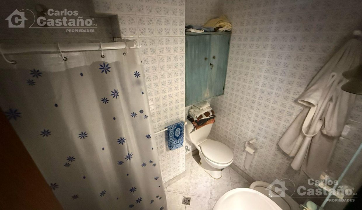 6833453_96464745096134038913109563334853644888513757034242848378584886751202844248198