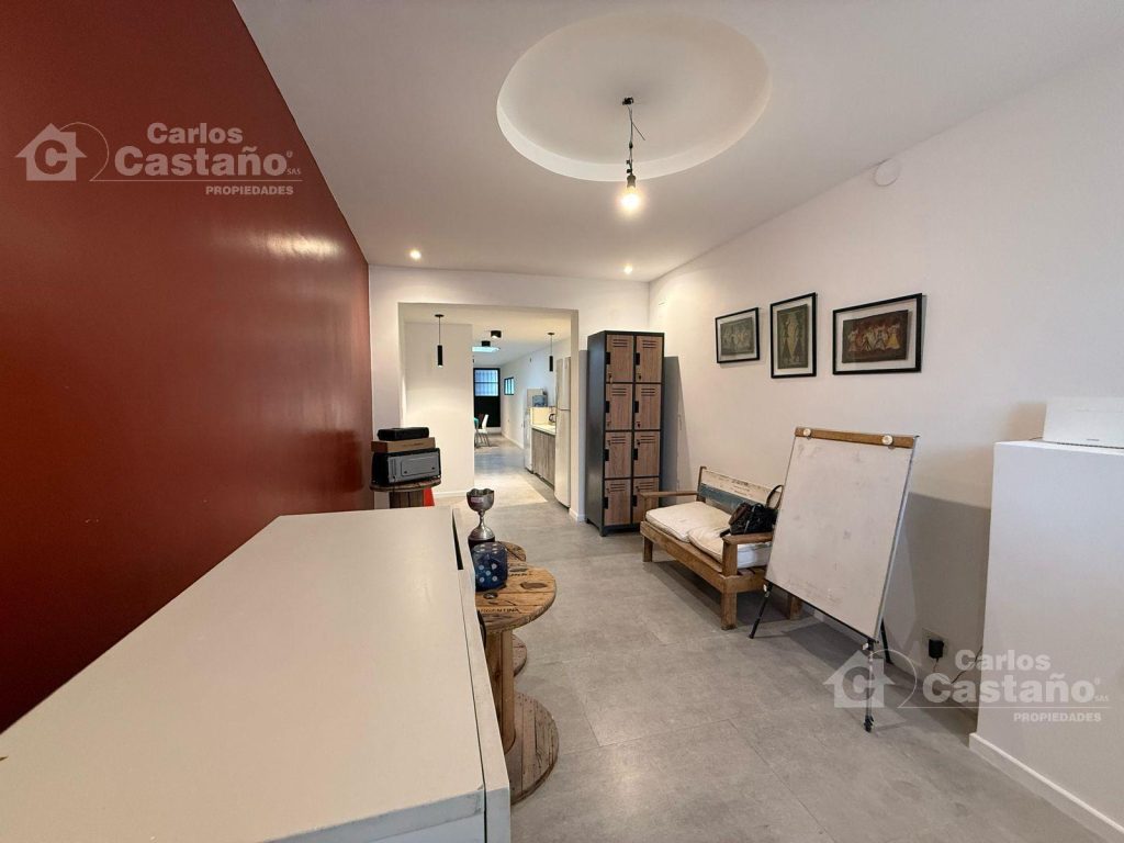 Exc. PH en PB, Sin Expensas, a 3/c de Av. Maipú