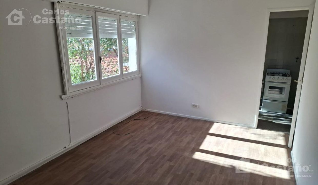 6894025_111156426975217521909442700907349530304069195475113754293743277963162237010940