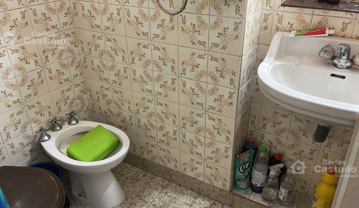 6905466_110136563840702697968085088839970665774171290519735128340510857077754767419821