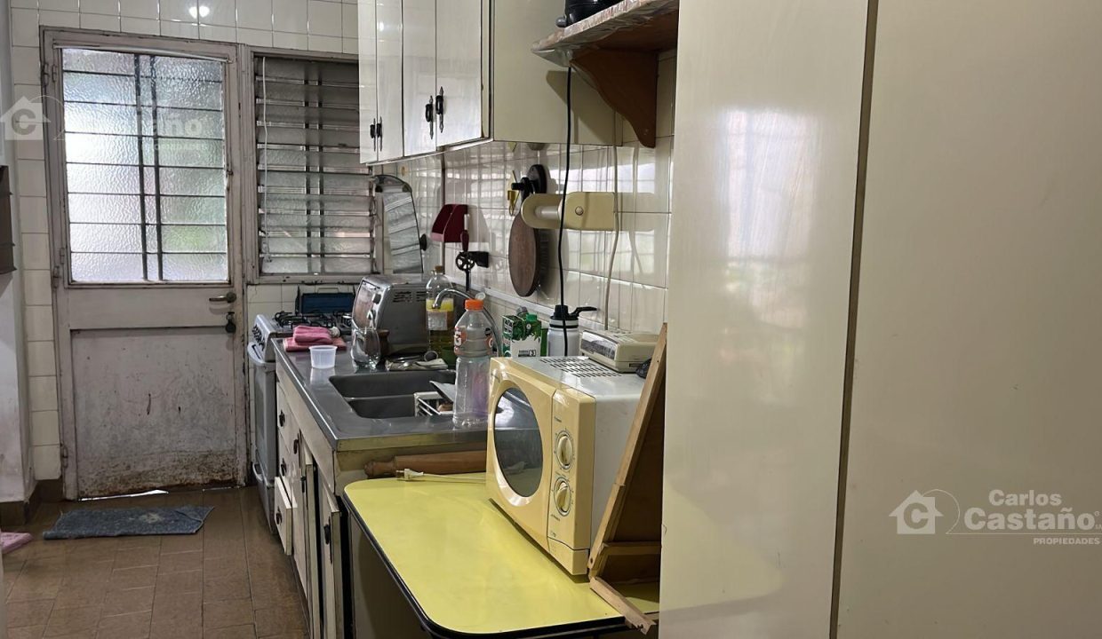 6905466_20611324691318017152880157052179613672571132441106506703953057596963333117805