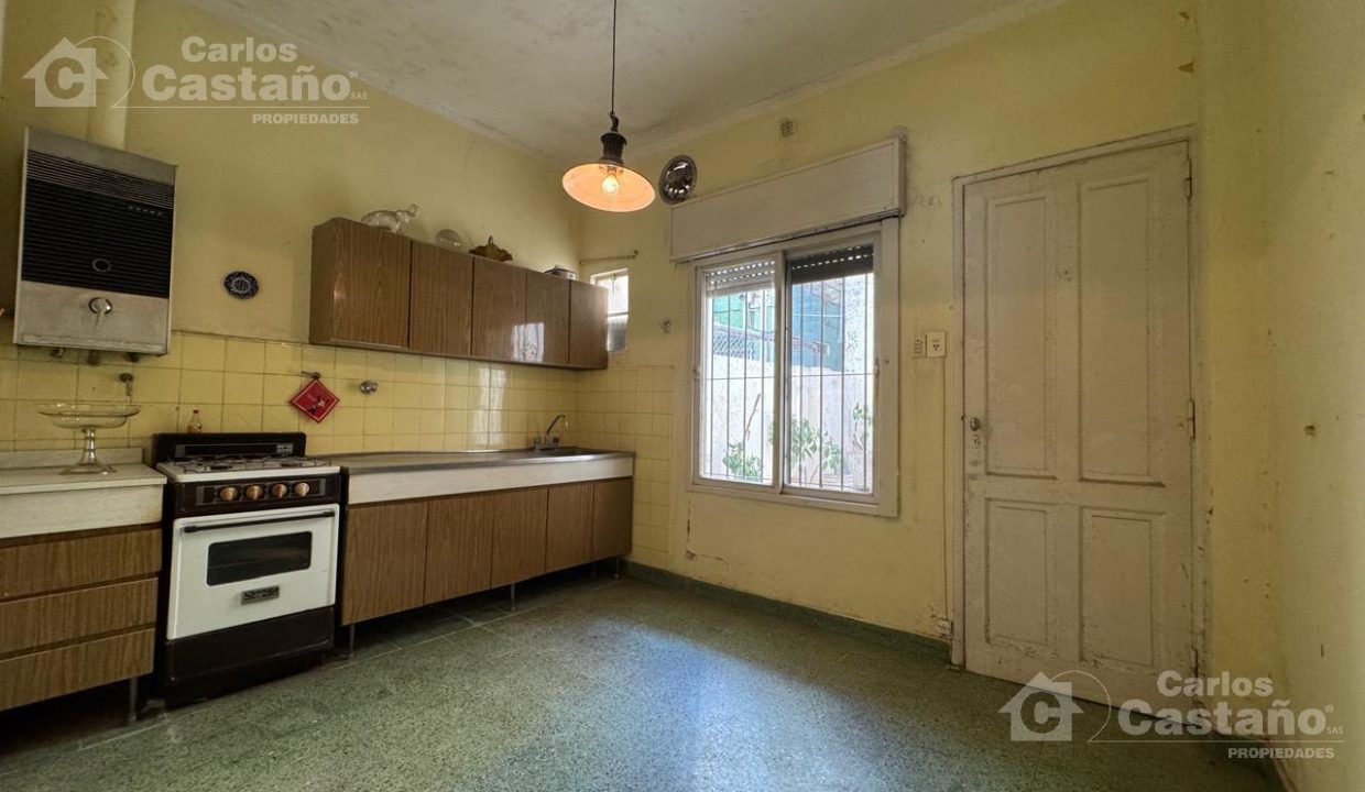 6934839_70036745704986767002959854024659808586320170335868945429628081625828767870359