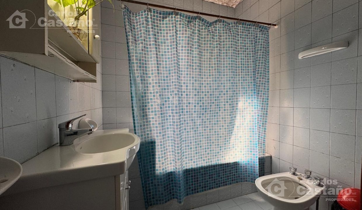 6935175_71768525202004598065114252949094676602953086688544036379288675281497855119604