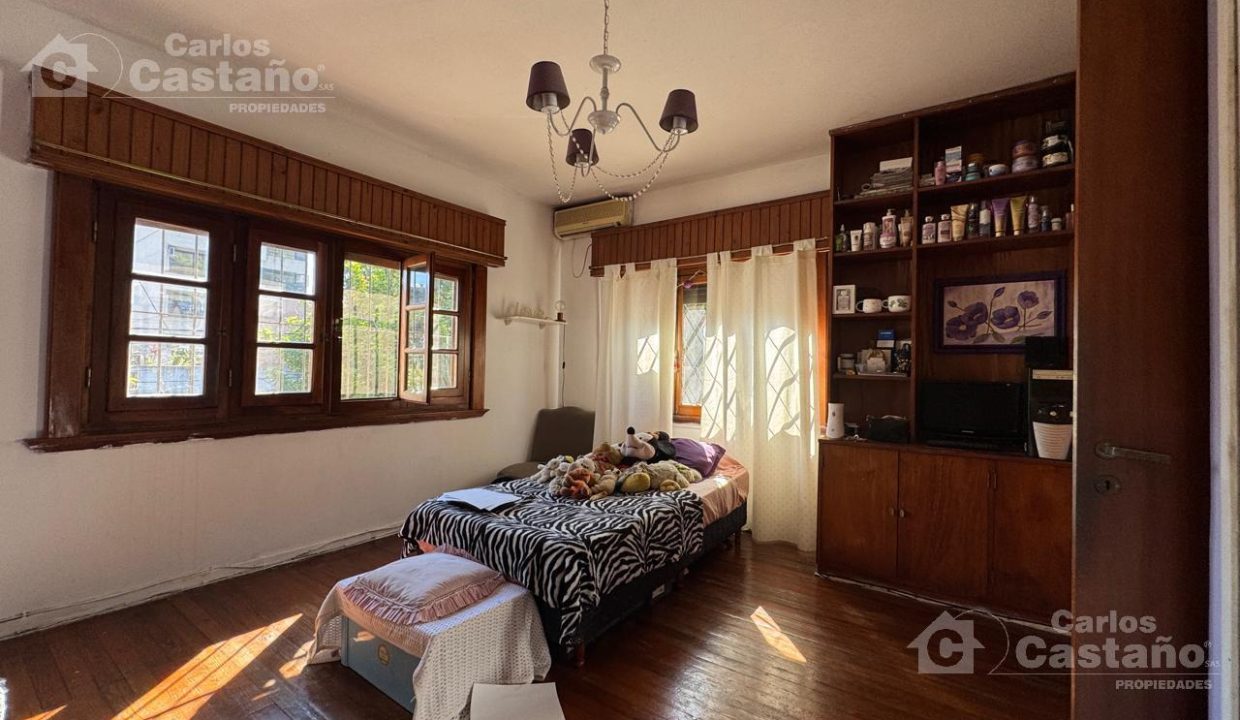 6935175_72318588407070912701677581324586244875348536534937563250700744662518241882169