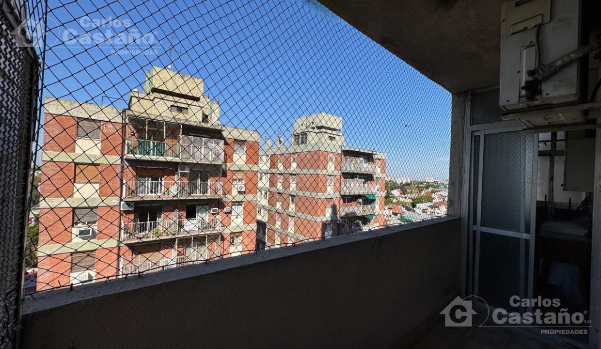 6962221_105699664778615219404202731204152012594450581703741937801596533203128116946991