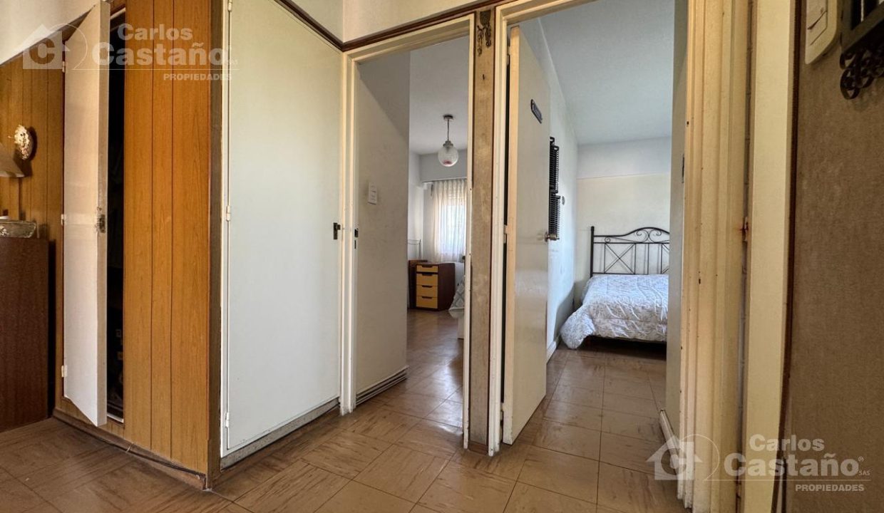 6962221_28223244320225591104583492327664636071458859332518121891450104312007750719933