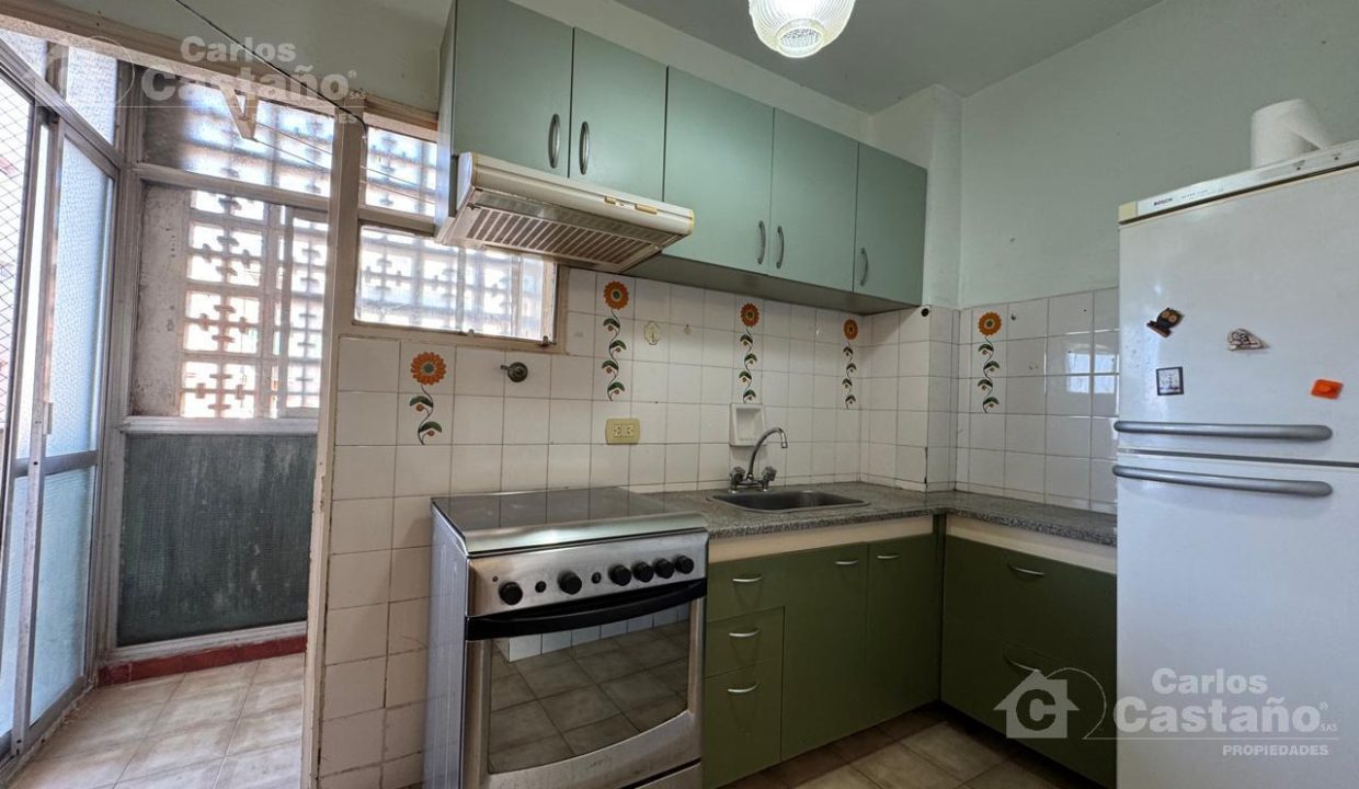 6962221_584845836415814908710961965637368360353309611268134075697234916893346466529