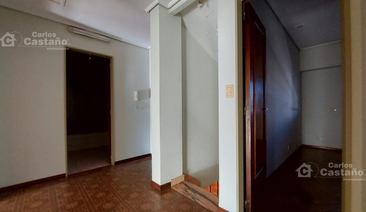 6993592_12616331546629648404177924887352383188153717943425324363286529663172642377399