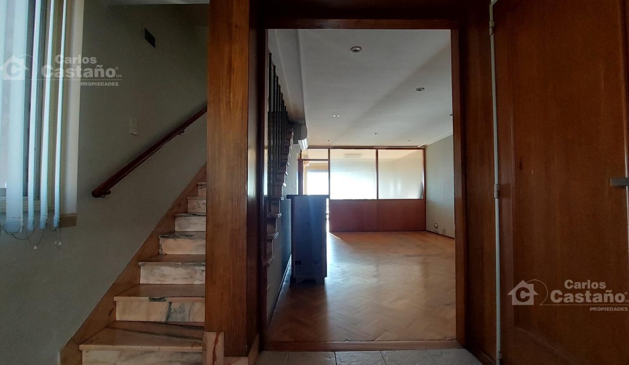 6996510_91485454945029868628589941941444829757616659534633509769116399528281678300928