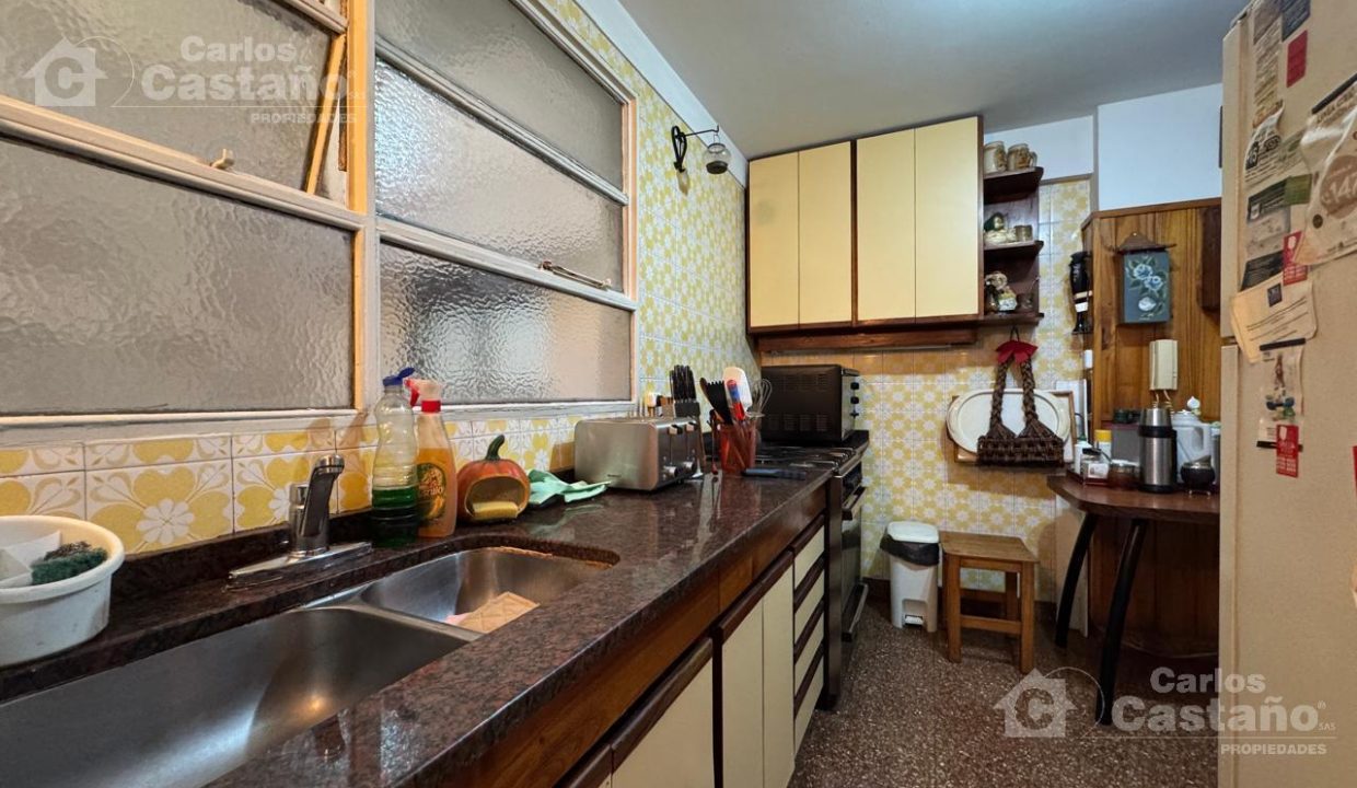 7003337_102926121949592128919046491475450162020038990226317213198441003781046642516686