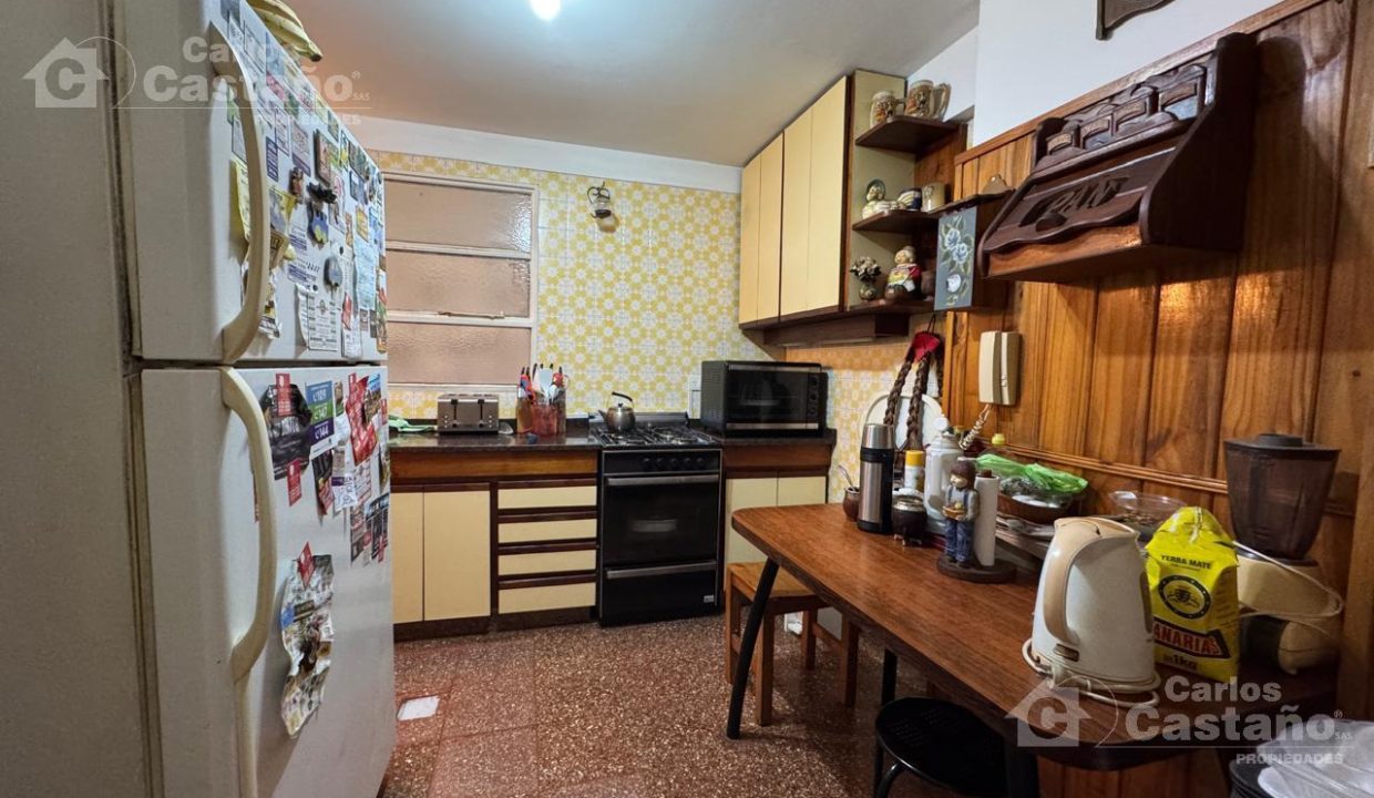 7003337_47426124060378645467407966322438287865582274468156357620007781648379363042354