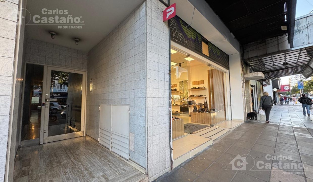 7003337_50577894761526708265371177962973757903719487801729394869959096824514501948171