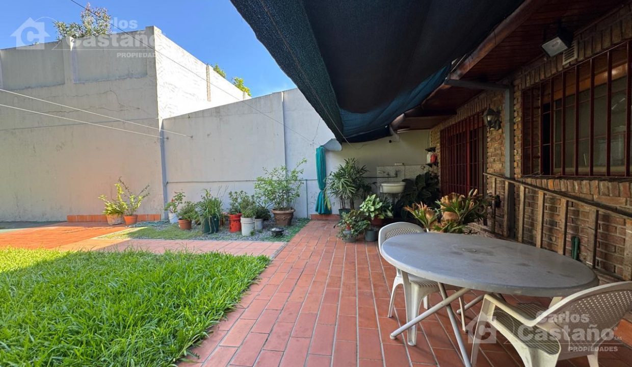 7003446_18995037490905593909411055017748341800591712971352531795374261207130862277402