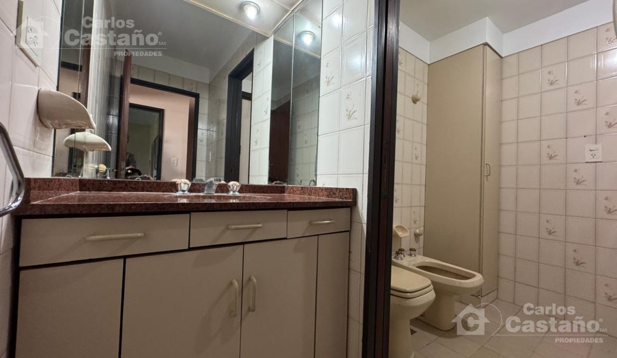 7003446_24857415282050425803123283656735346873548956556191445387792397991506979297461