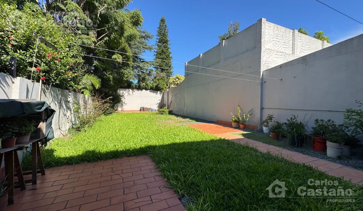 7003446_25497237469240079953581487471192171196153837115312417567189973597960357045551