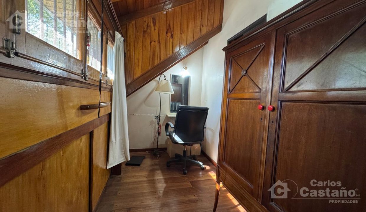 7003446_5334219009148445112563200543920786021754290073164405491215776059357468817958