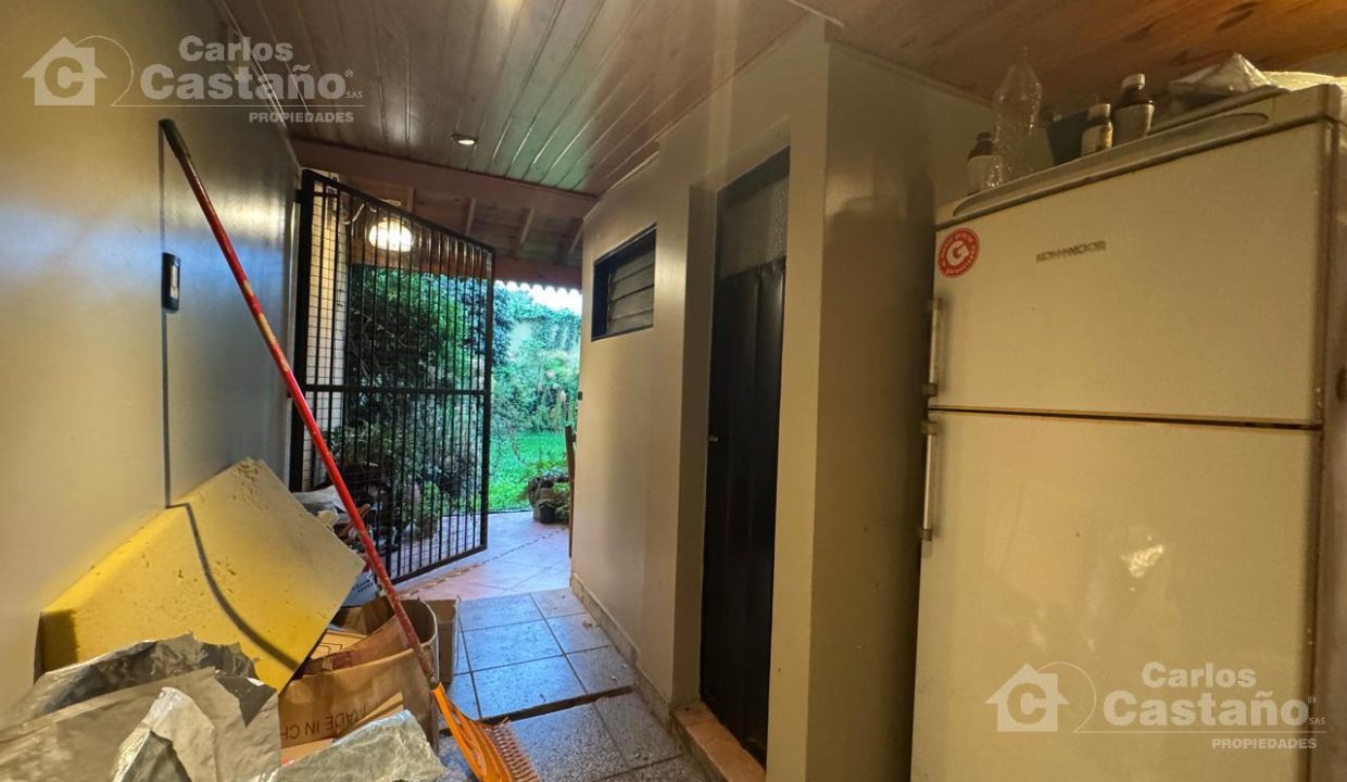 7003501_104657952985711915218113537665900086908678696367250785587085281946704373150865