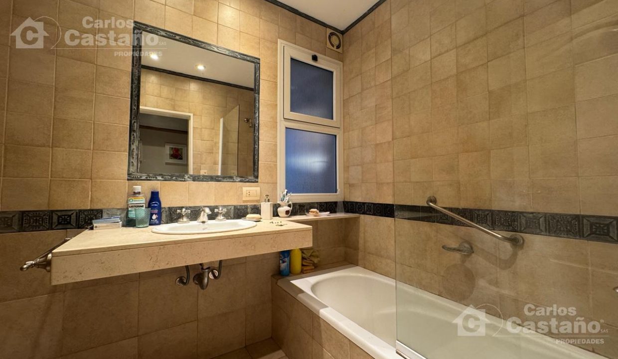 7003501_17870700584321203706688416636810962128667515581159611590943488992529449565812