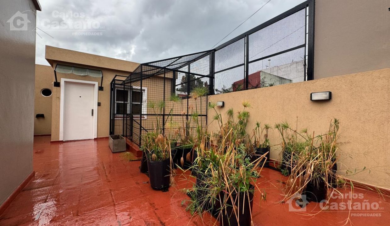 7003501_74492018080878501650649376202557476766128522590270335890091415627998440360160