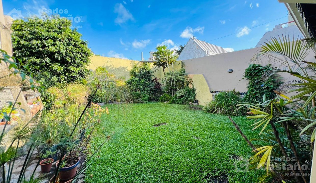 7003501_95921915094485545048714572752420854946156129226923536690487044900086925167346