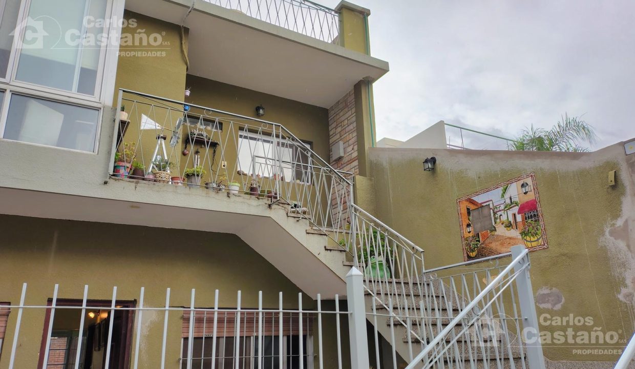 7003787_49706988441639815609384221746095091442790820946997624824523691766088019975822