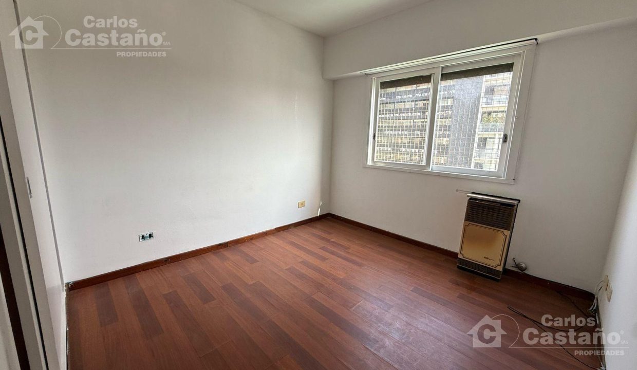 7003846_40294234834994420701168730671164504648862009380689352442497021260744275845038