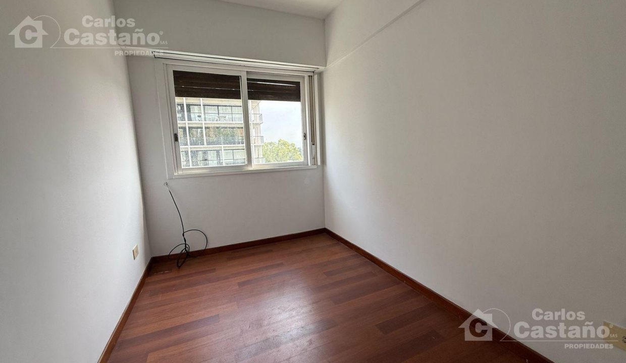 7003846_6291206452934037690650922383720007514186585538902852046150642599284912182469