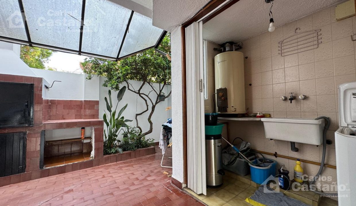 7003897_8701507821476976978135509927765577868606112249906087631899361932215279154908