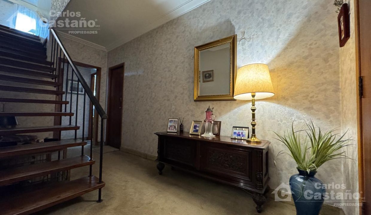 7009129_59113529005865163721283425656497048813949237890768567819918221149752541390787