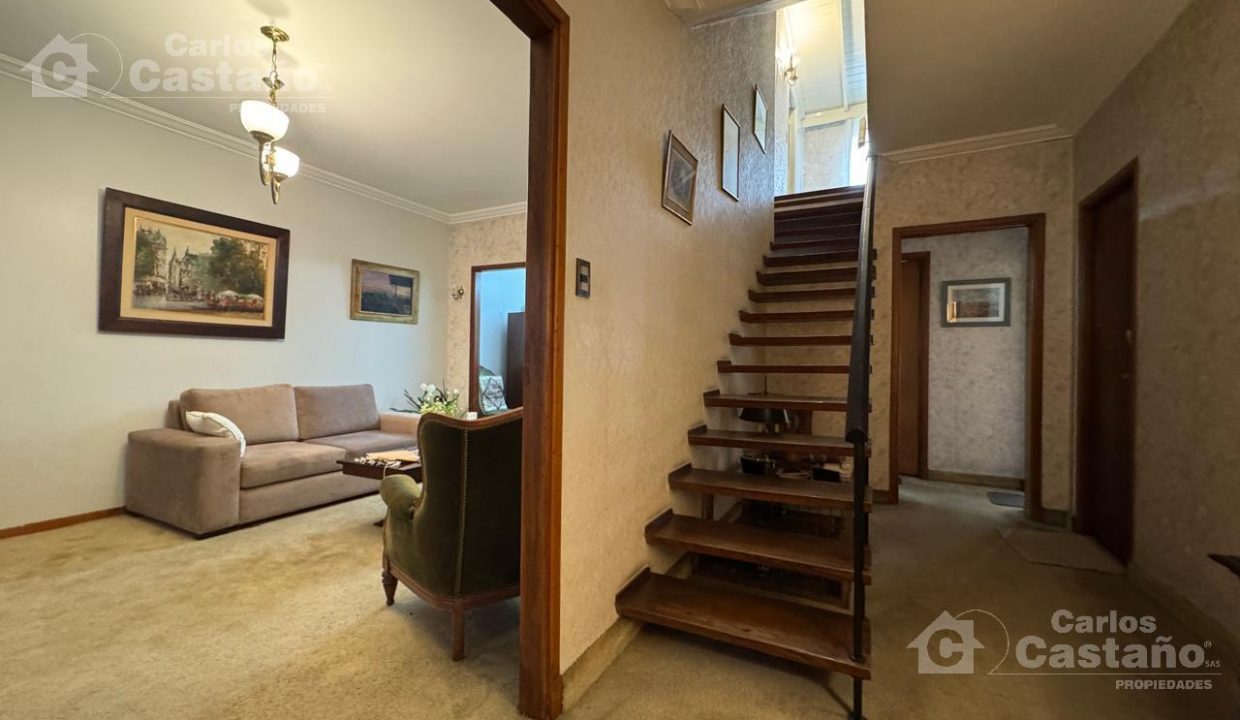 7009129_60701109727579338957892847000338859741090464727142303815722649457880680330818