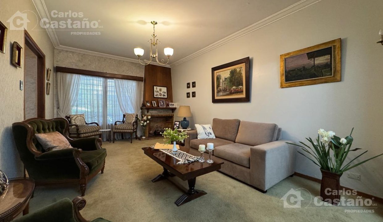 7009129_74920050357663473622645468635663386464839959560584764573332116476984631137683