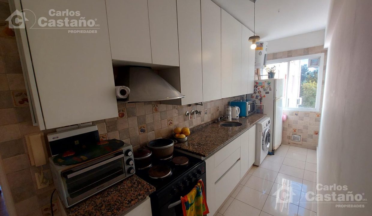 7016101_75119413137284279755504868287261552636444340813246983411245225498137231675911