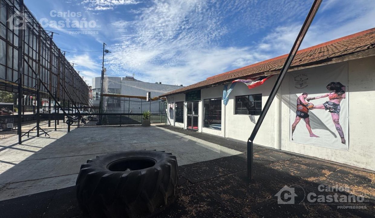 7016219_105150927948799229687384059192970587067367547658365429081608768675836421698812