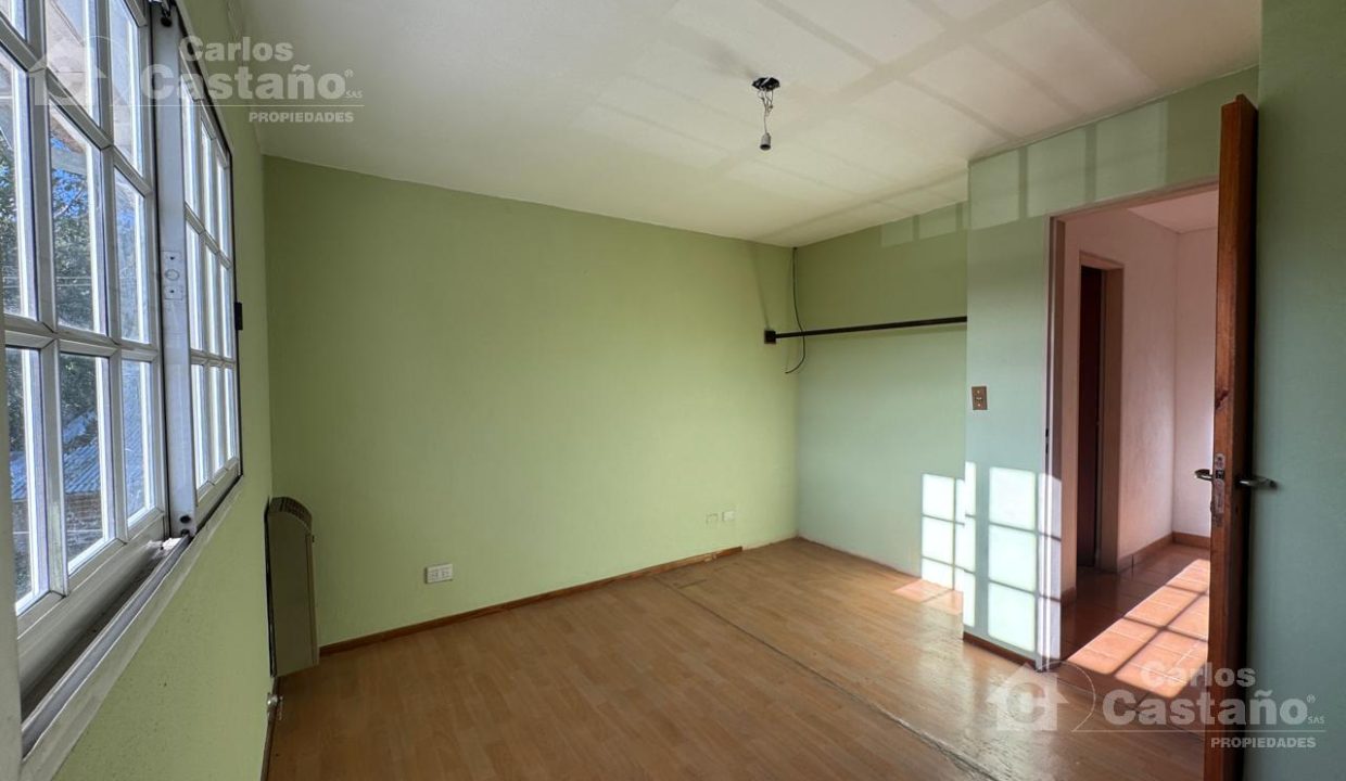 7027169_42414980042966888026374118219685199210450947230336882752090815771223970427182