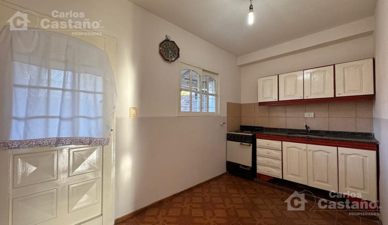 7027169_52034568375593632284240266397083126085981748330286595901408728382439216468441