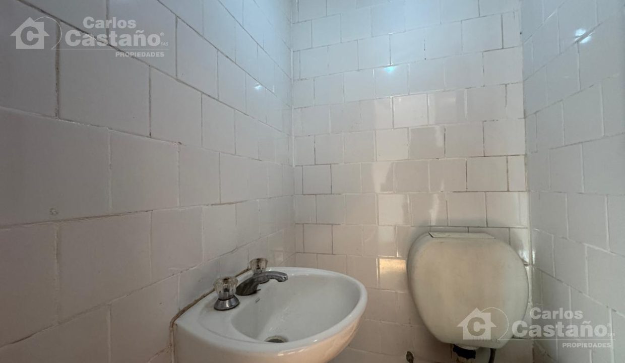 7027169_97351002776137680629273026991201451728928352793566011427712371557386705066219