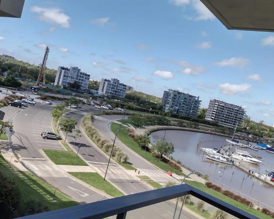 7027572_32242315058580187937277889041599258220186604939656653178251371989784953207776