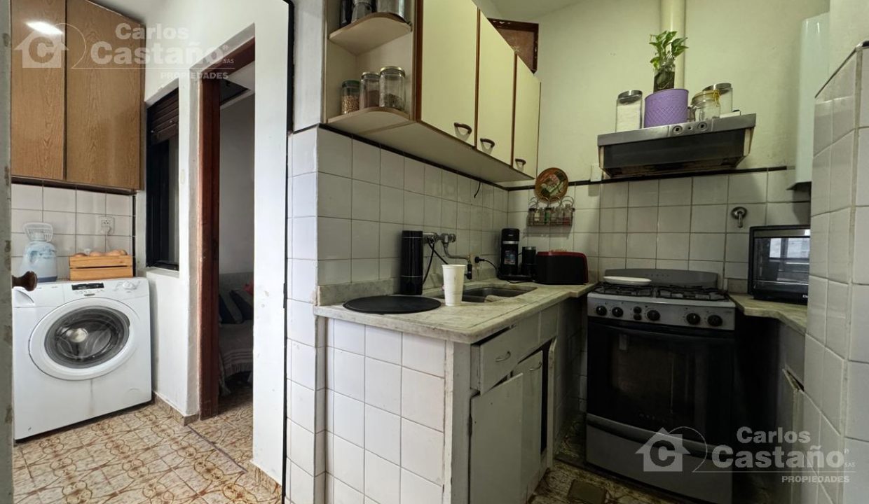 7030132_112508035616478647049975090404653371476592494880115359581219229637811856637639