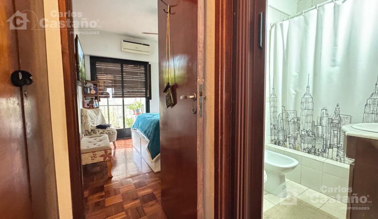 7030132_83239862860401359318899233939424482223369700971765223217642045776652904236858