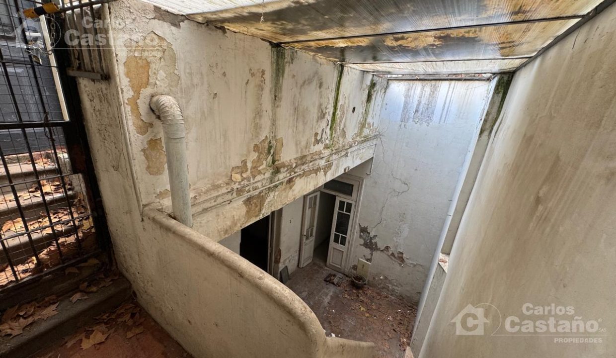 7046330_49106011262759966322638954062281067949967847468684726878758096669679890965725