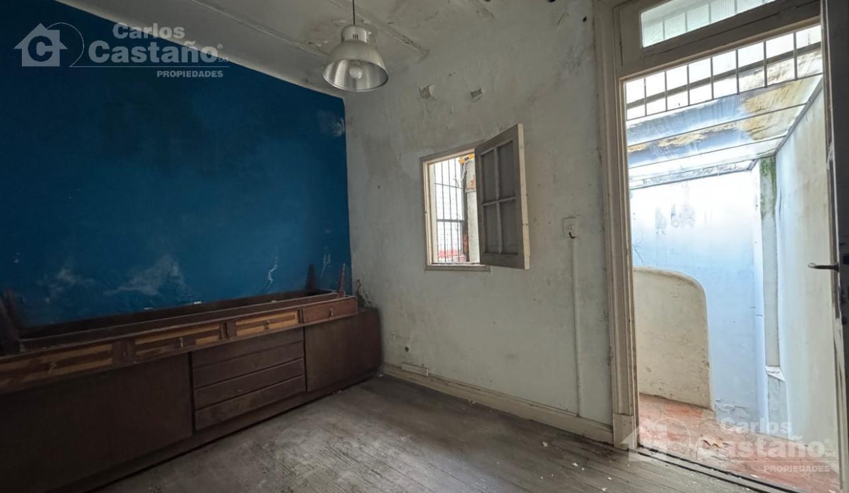 7046330_69396714899835589970580816532957255809403481564933761901647467605112719588175