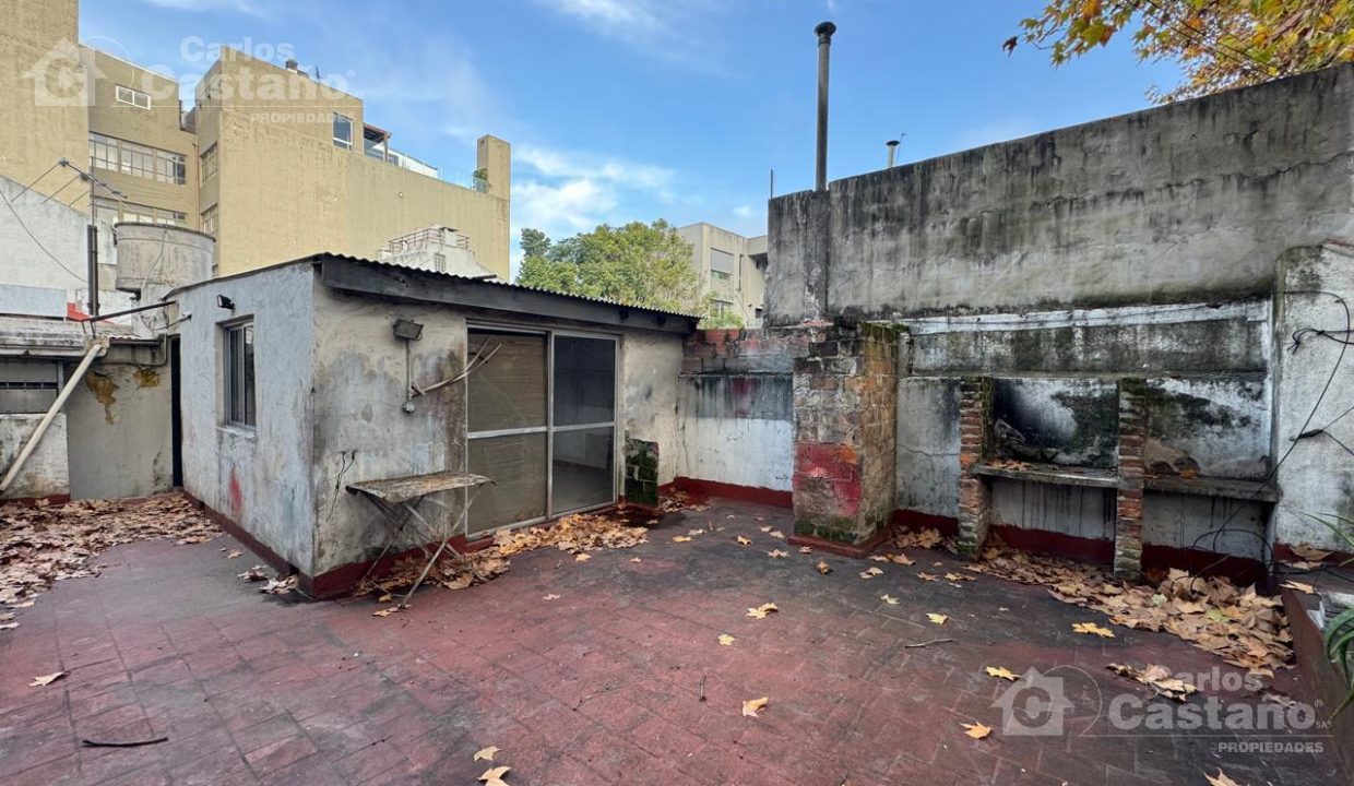 7046330_92067699627035940706741053034903933908021375908208459919990869856788809131547