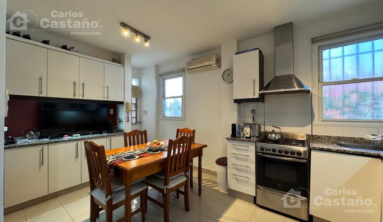 7060836_109998089092320982858035444478356974849416569069819887285960523180841525557202