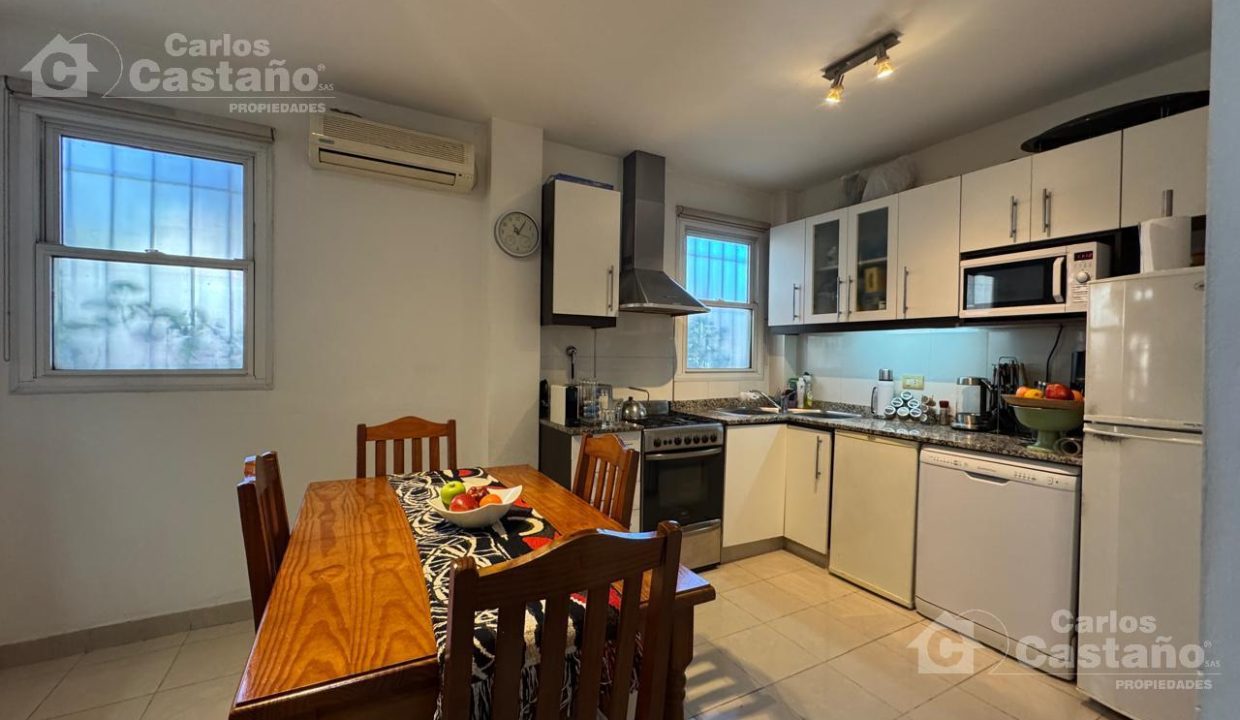 7060836_32785403744716676768790255176697937871705522575524219649065475814262740650092